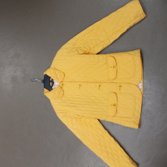 Lands End Sunshine Yellow, Quilted, Thermolite, 2 Pocket, Button Down Jacket - Picture 4 of 13